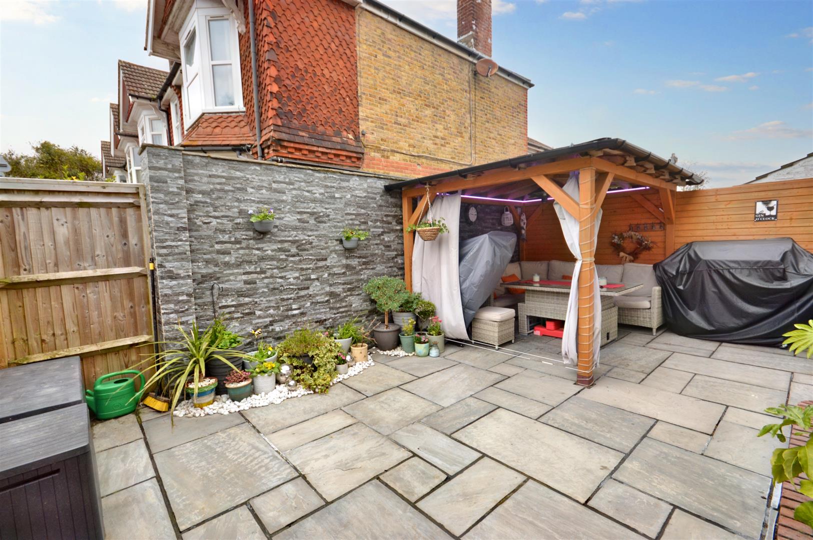 Property Details for Sydney Road, Eastbourne Town Property Estate